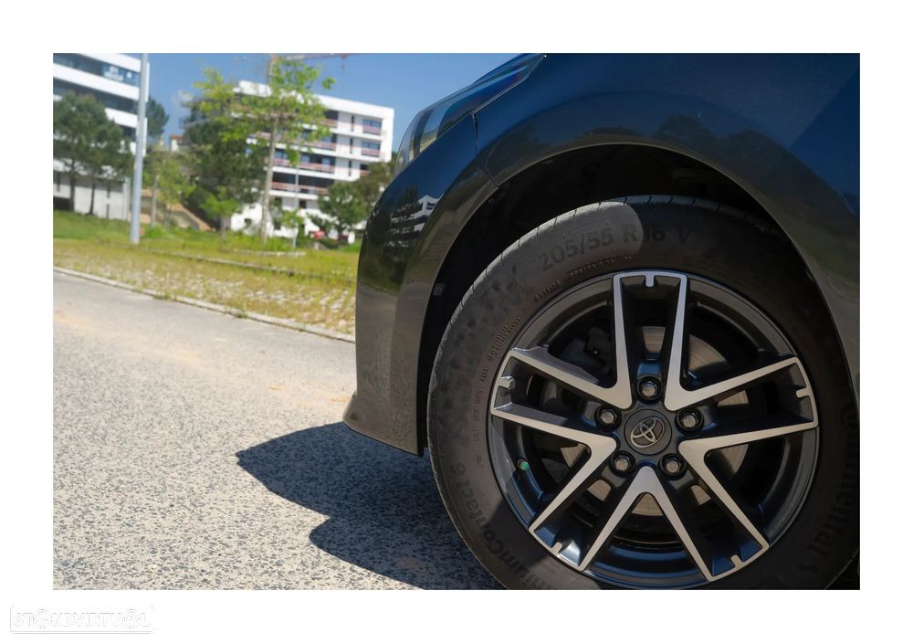 Toyota Corolla 1.4 D-4D Comfort+VSC+PM - 19