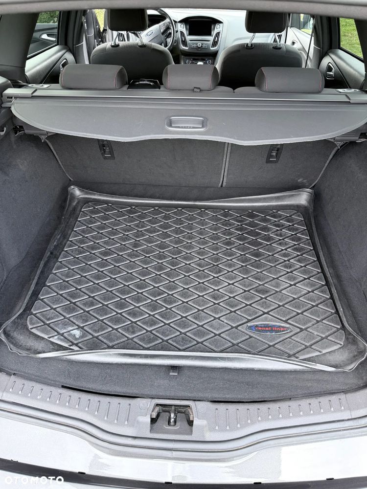 Ford Focus 1.5 EcoBoost ST-Line ASS - 9