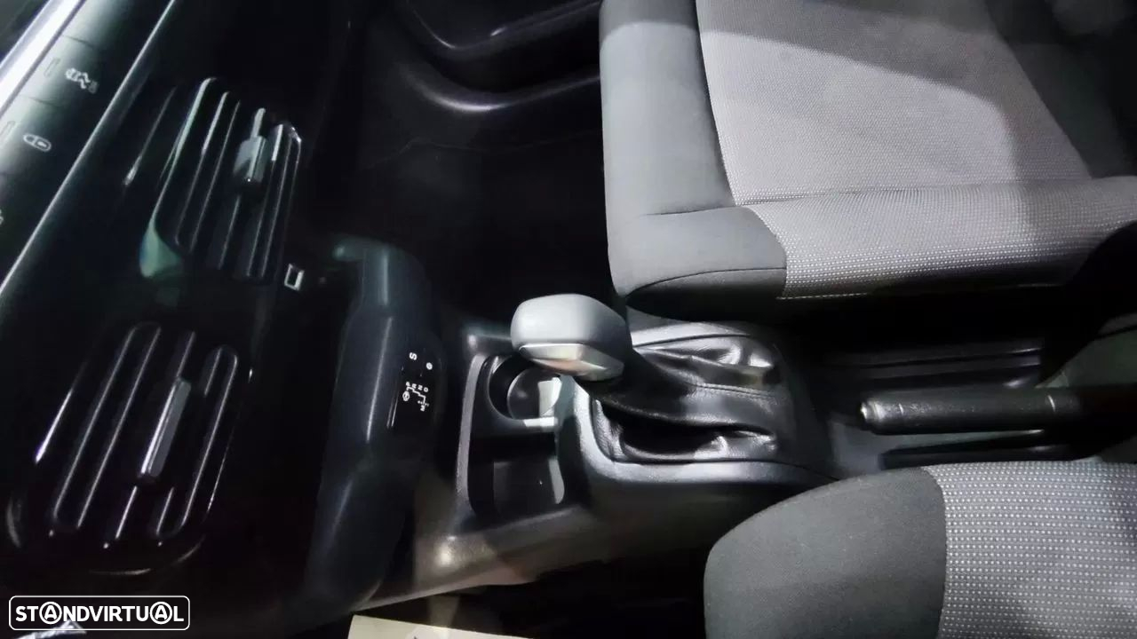 Citroën C4 Cactus 1.2 PureTech Shine EAT6 - 18