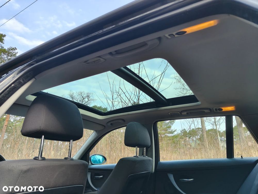 BMW Seria 3 318i - 36