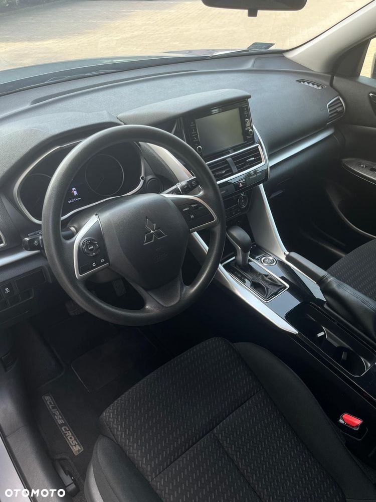 Mitsubishi Eclipse Cross - 9