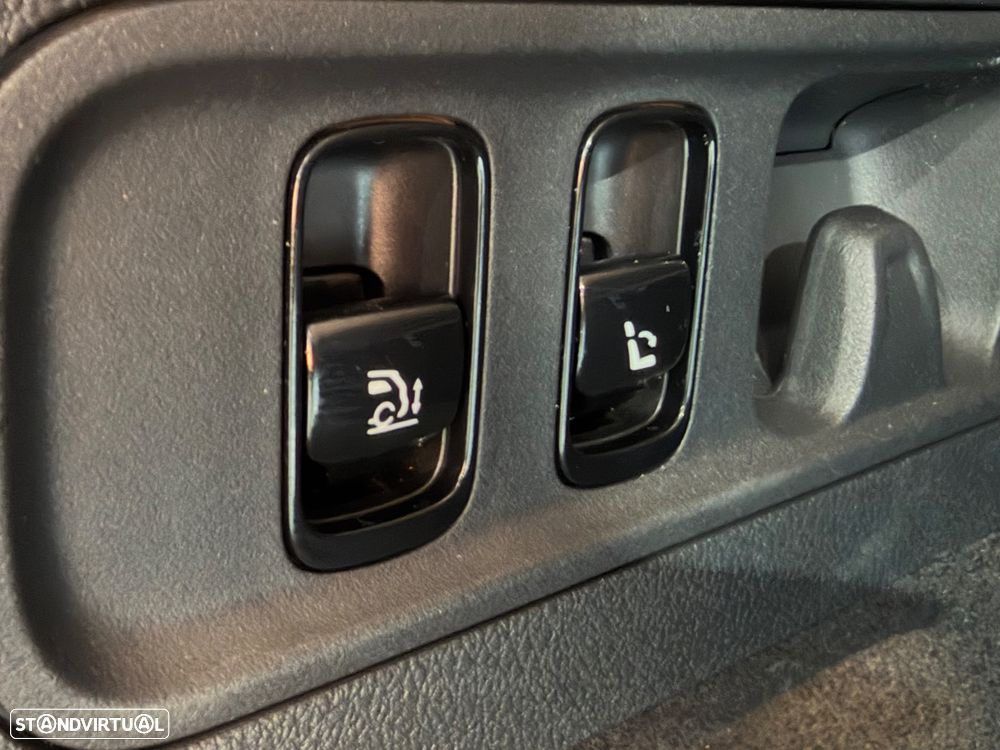Mercedes-Benz GLC 300 de 4Matic - 16