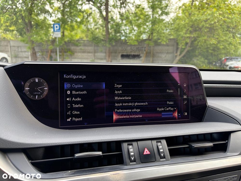 Lexus ES 300h Elegance - 27