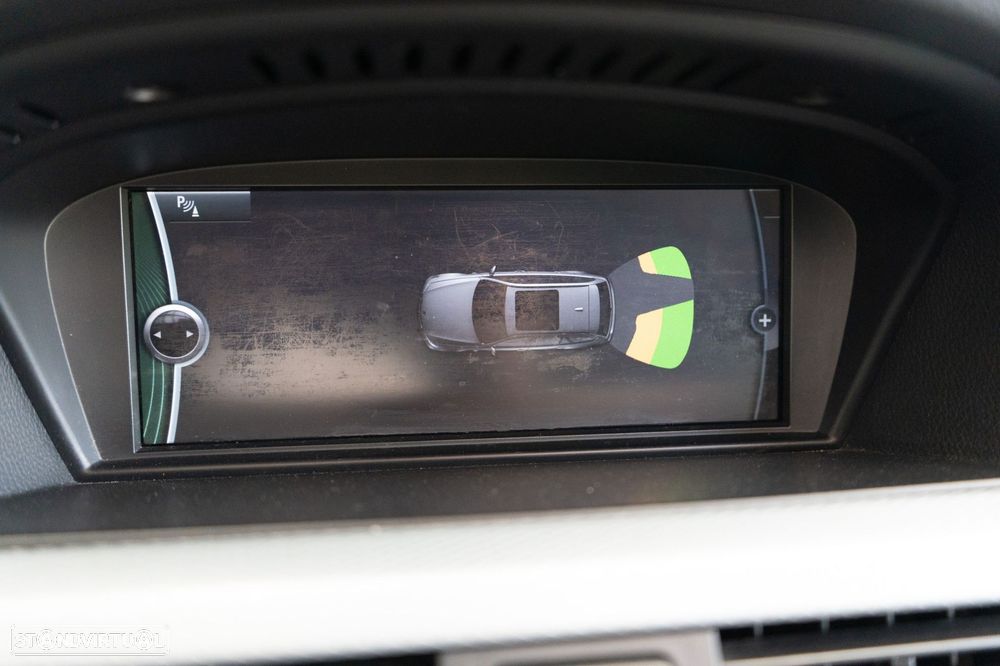 BMW 320 d Navigation Sport - 26