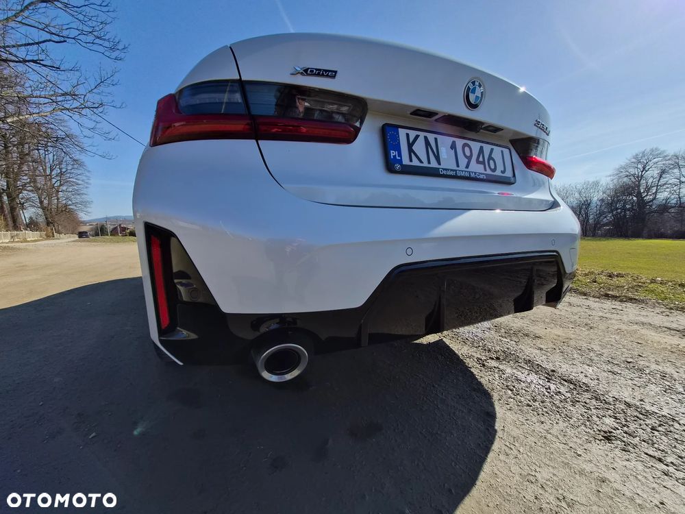 BMW Seria 3 320d xDrive mHEV - 16