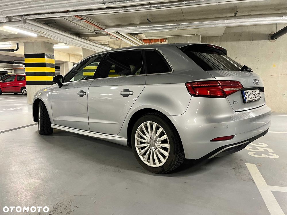 Audi A3 Sportback - 4