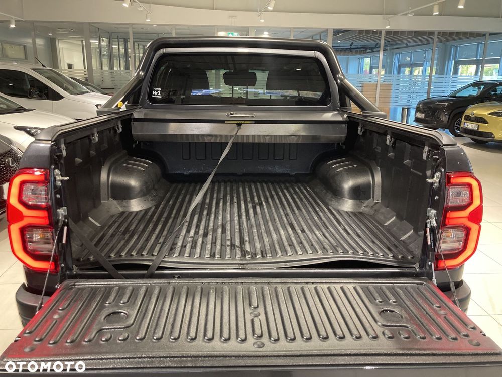 Toyota Hilux 2.8 D-4D mHEV Double Cab Invincible 4x4 - 14