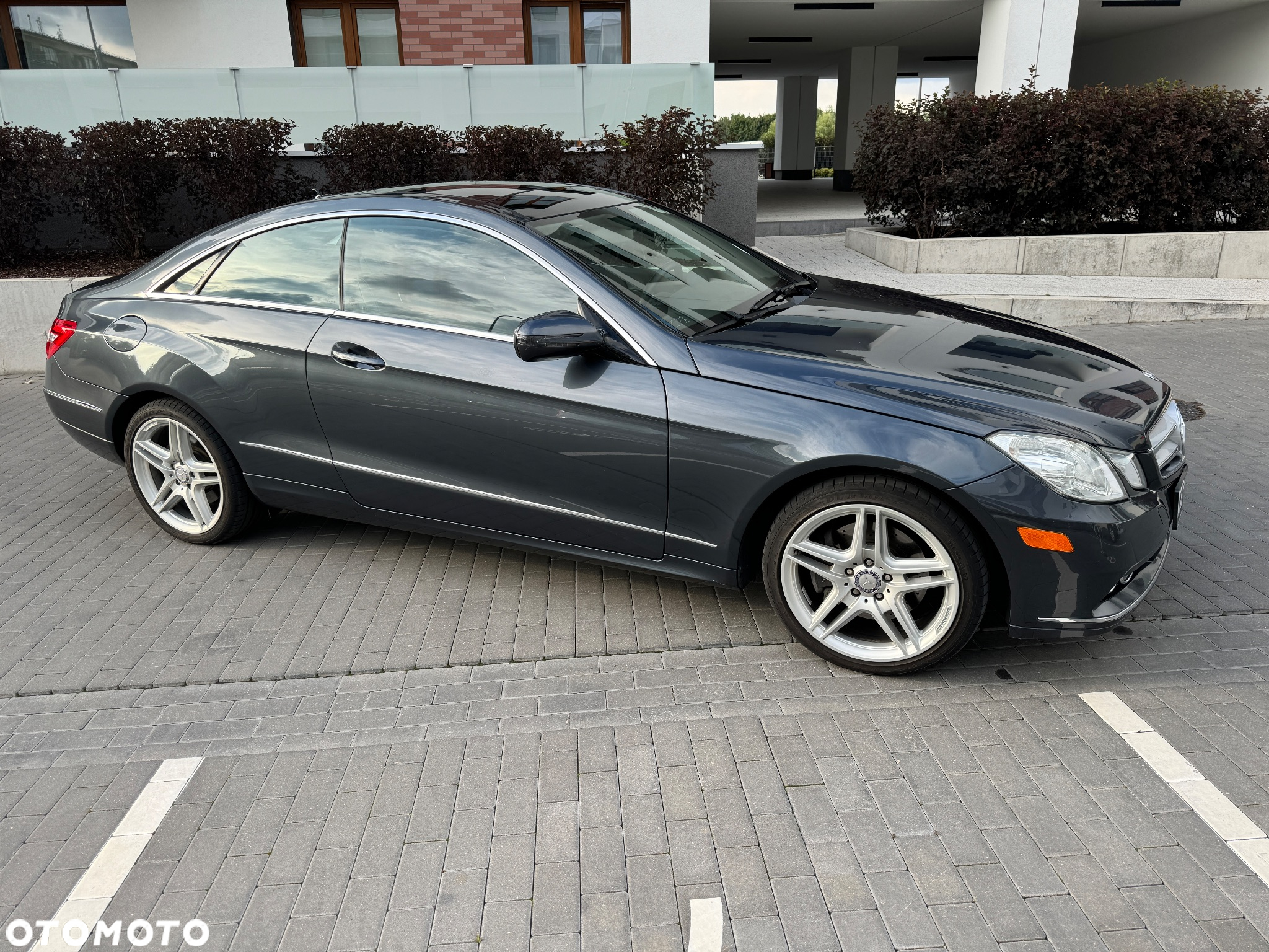 Mercedes-Benz Klasa E 350 Coupe 7G-TRONIC - 9