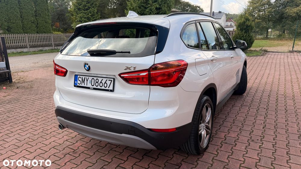 BMW X1 sDrive18d Advantage sport - 4