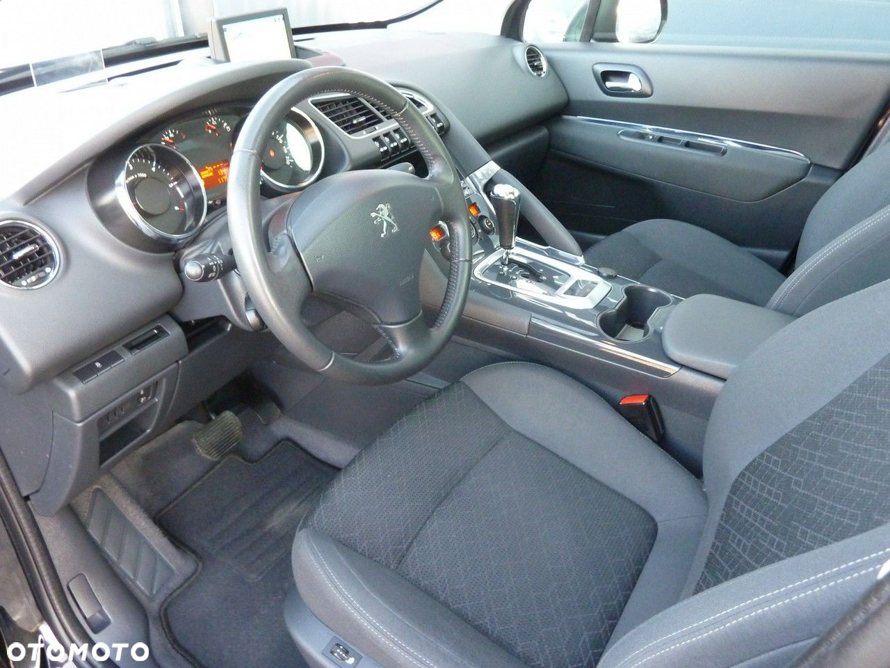 Peugeot 3008 - 11