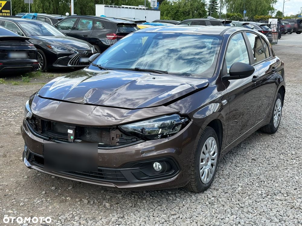 Fiat Tipo - 12