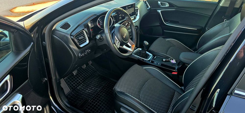 Kia Ceed 1.5 T-GDI Tribute - 25