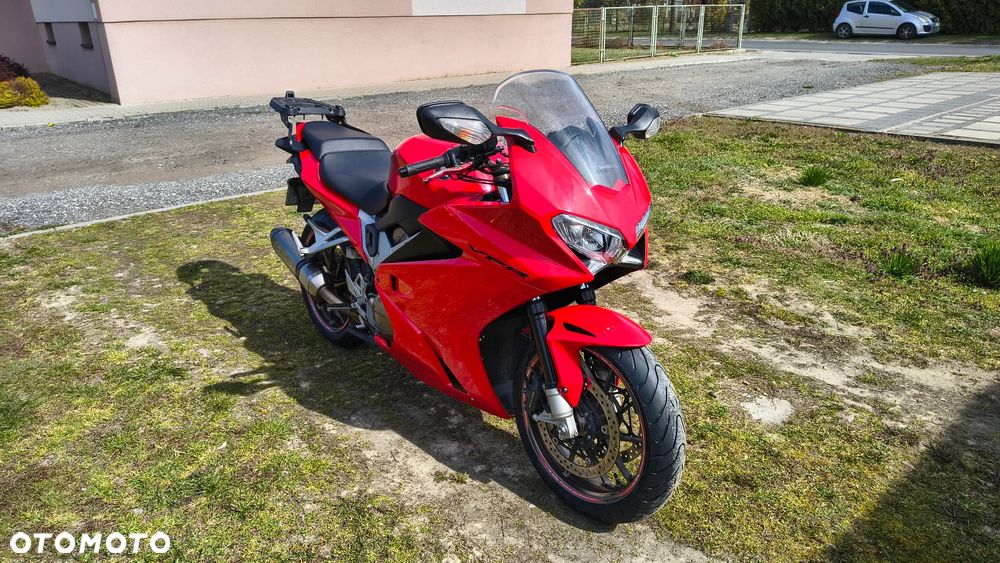 Honda VFR - 1