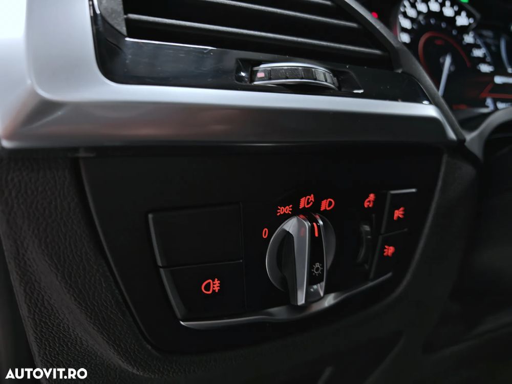 BMW X3 xDrive30e AT PHEV - 27