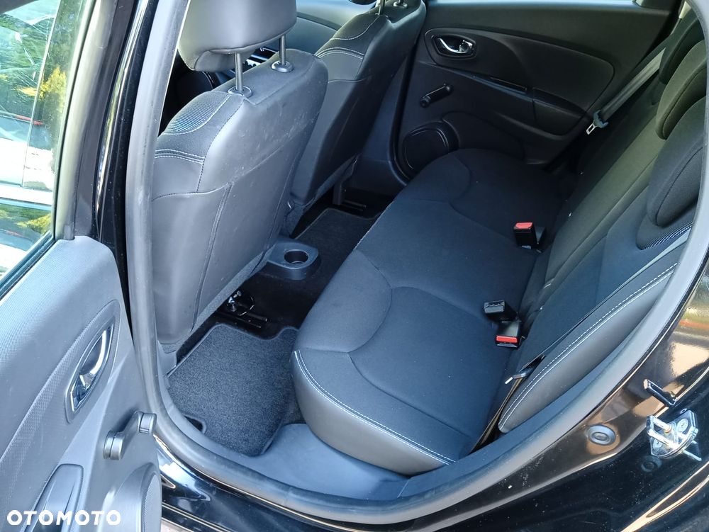 Renault Clio 1.2 16V 75 LIMITED - 15