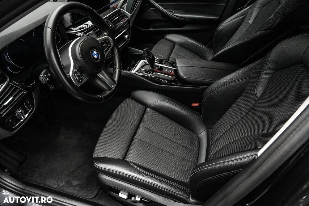 BMW Seria 5 520d xDrive AT - 12