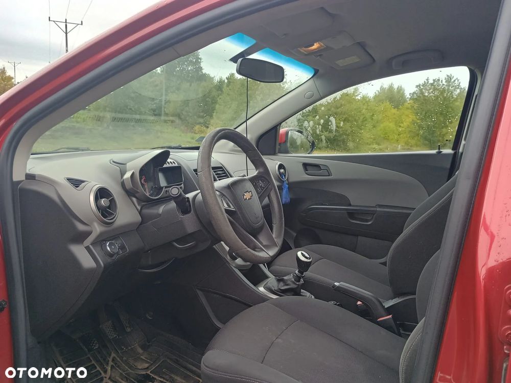 Chevrolet Aveo 1.4 16V LS - 5