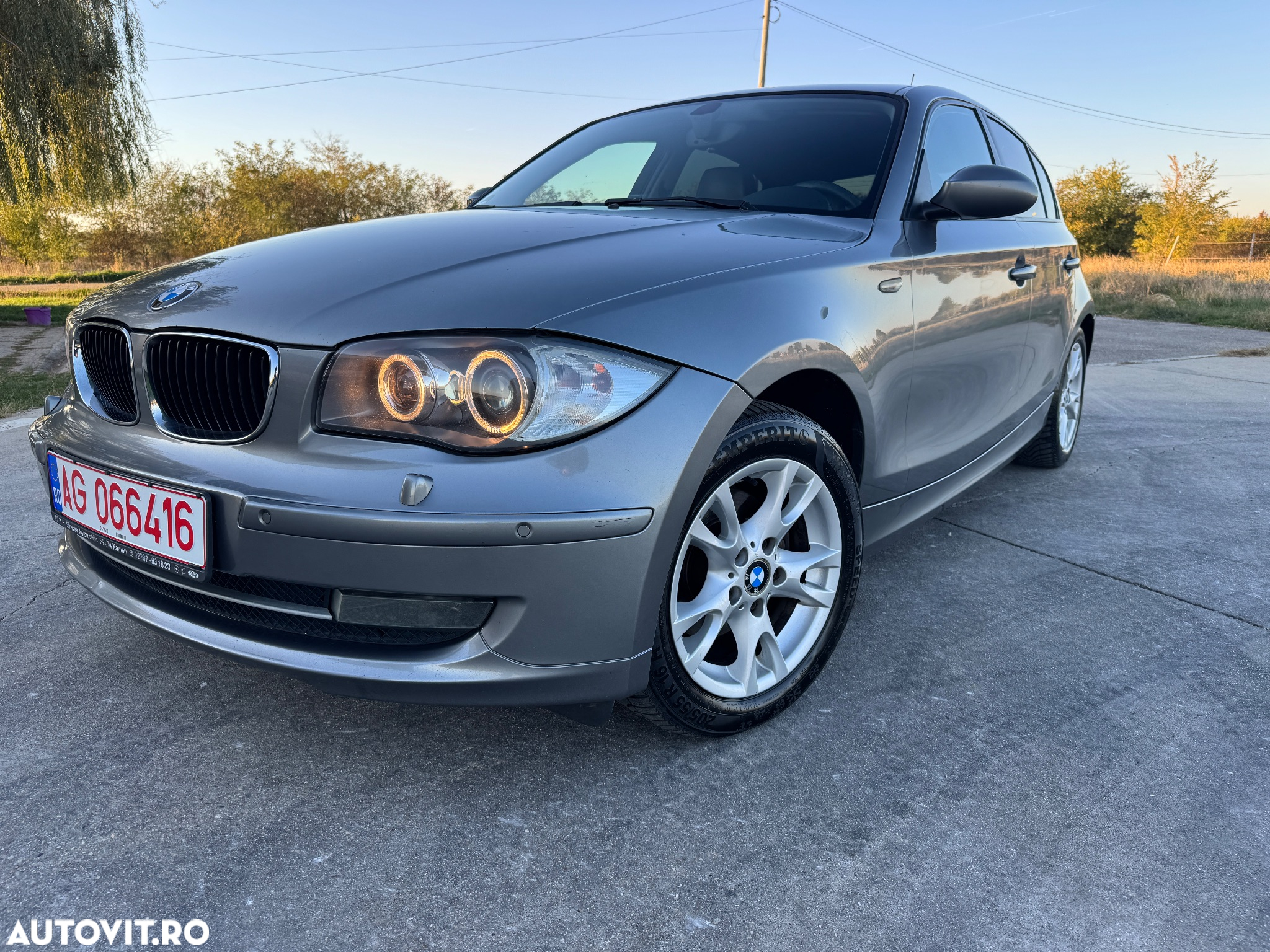BMW Seria 3 318d - 2