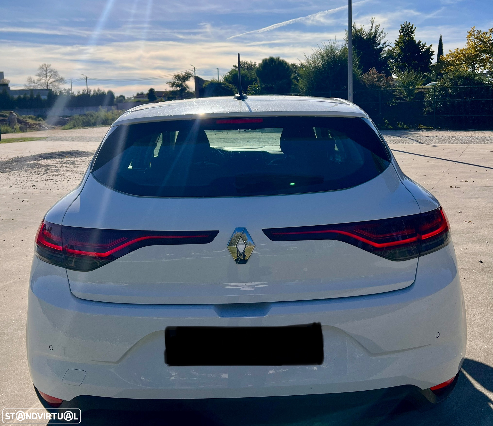 Renault Mégane 1.5 Blue dCi Limited - 6