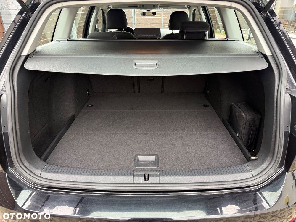 Volkswagen Golf - 16