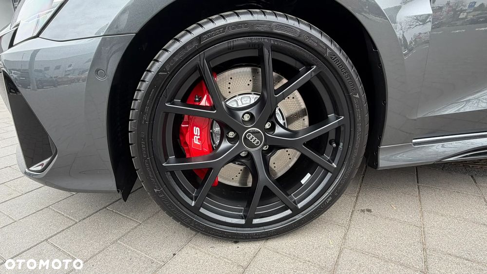 Audi RS3 Limousine - 11