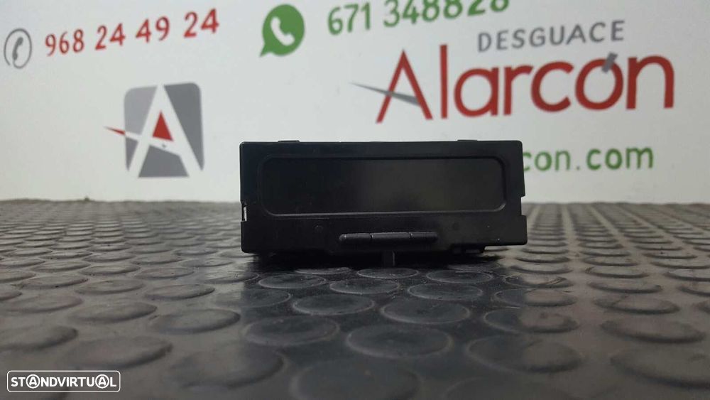 TELA/ECRÃ MULTIFUNÇÕES RENAULT MEGANE II BERLINA 3P CONFORT EXPRESSION - 1