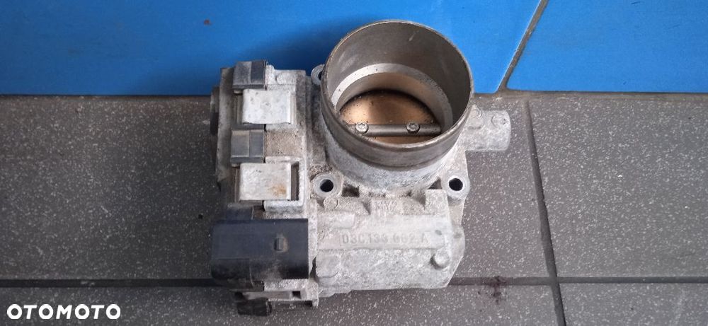 Przepustnica Skoda Octavia II 03C133062A - 1