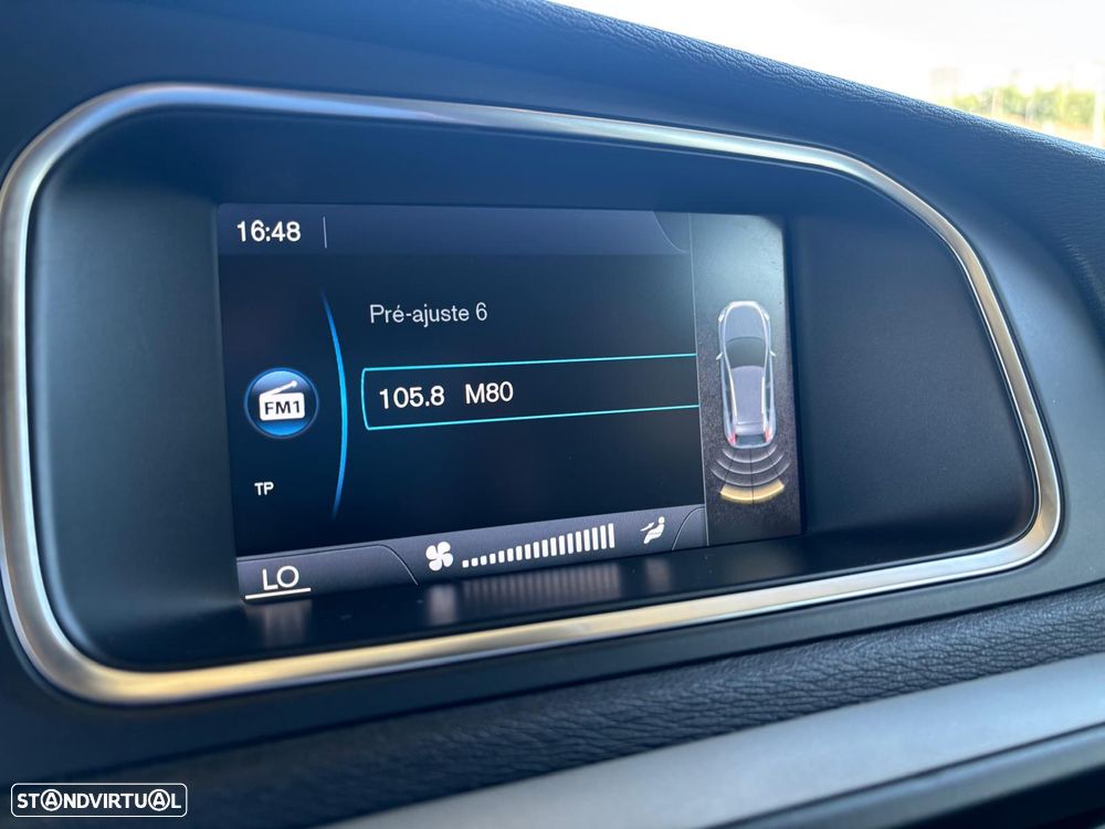Volvo V40 Cross Country 1.6 D2 Momentum - 14