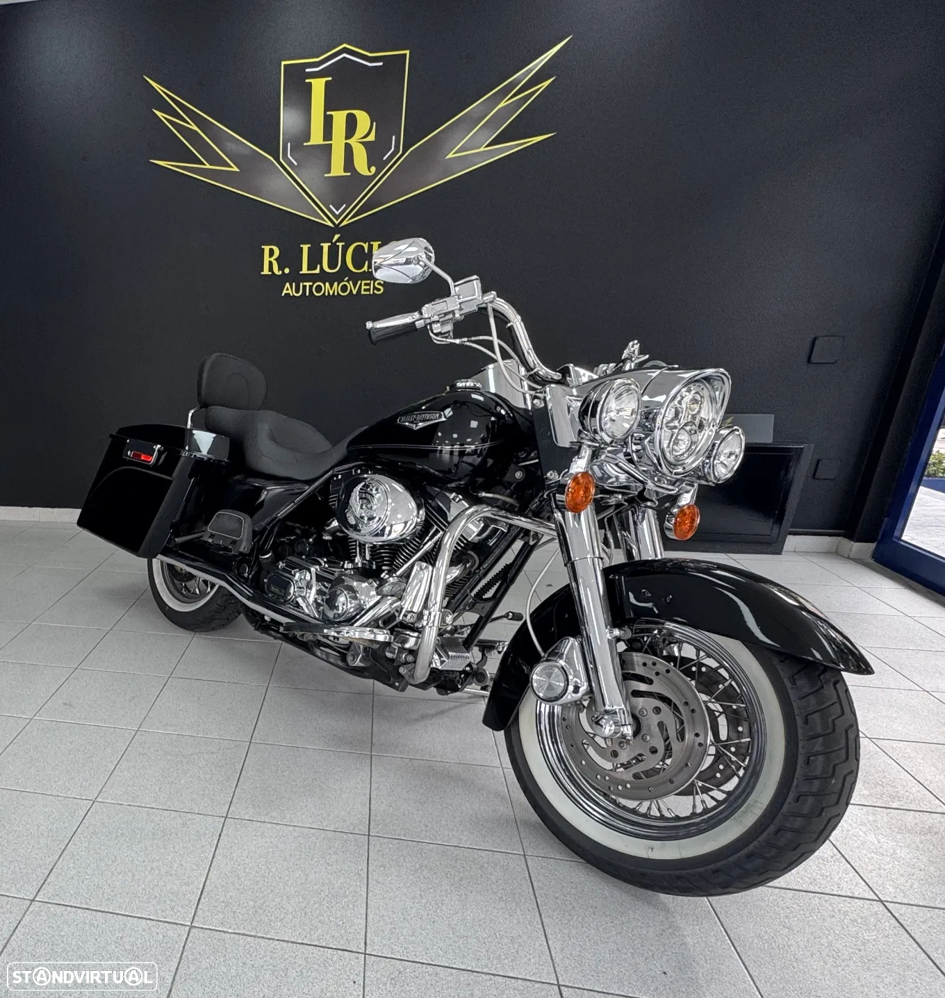 Harley-Davidson Road KING CLASSIC - 2