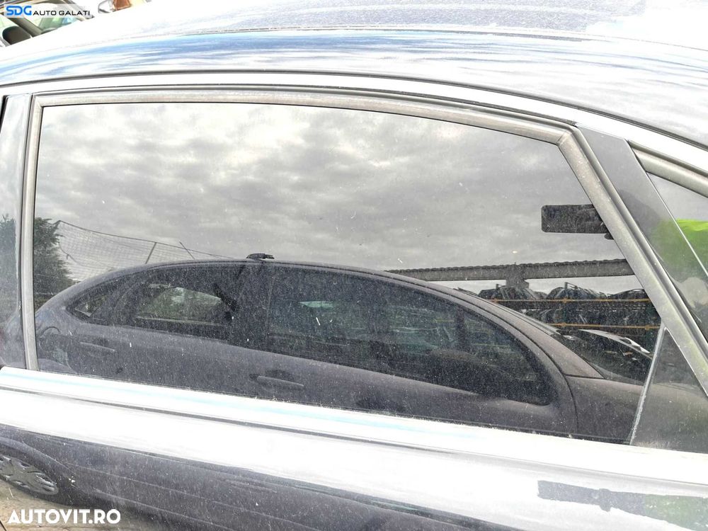 Geam Sticla de pe Usa Portiera Stanga Spate Audi A8 D3 2003 - 2010 - 1