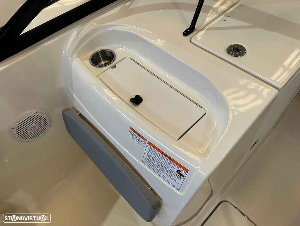 Bayliner VR6 OB - 22