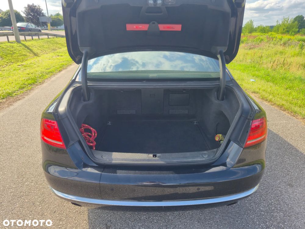 Audi A8 - 5