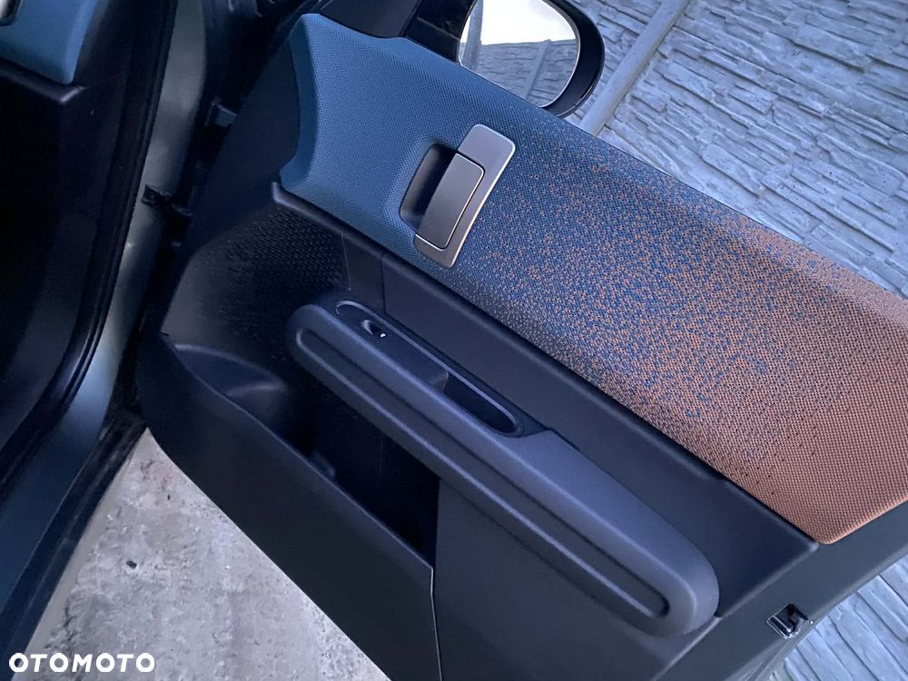 MINI Countryman E Essential Trim - 14