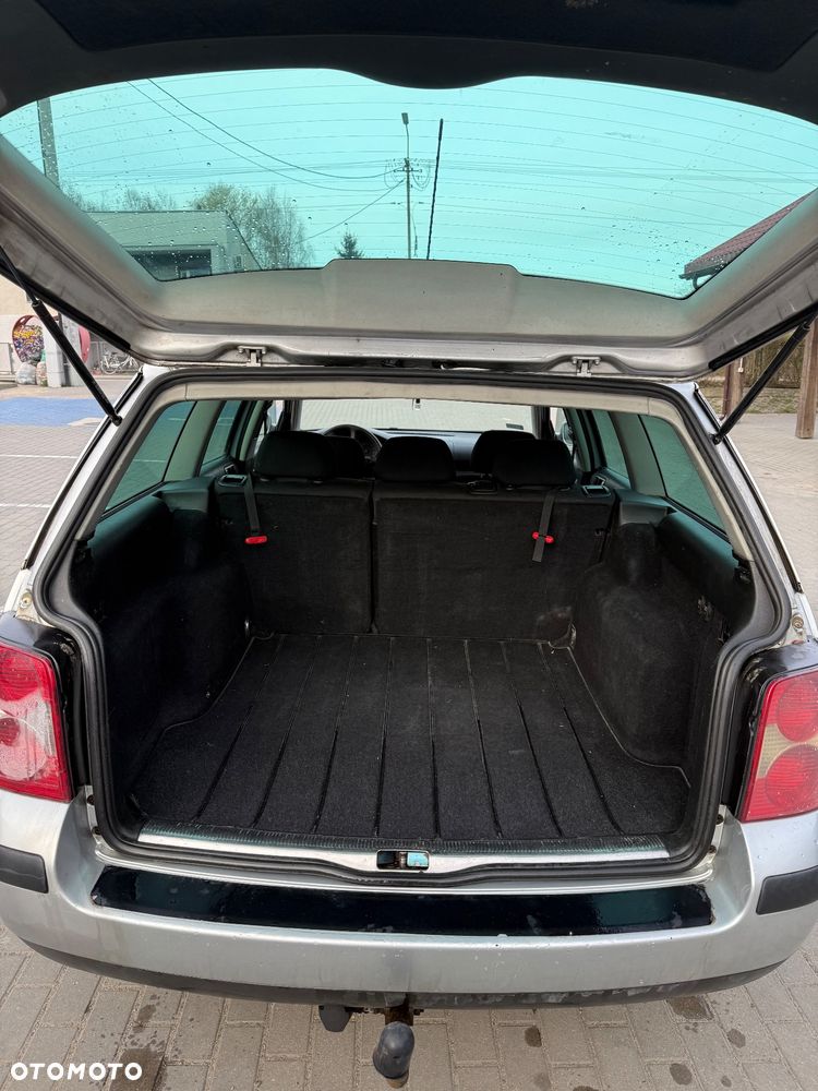 Volkswagen Passat 1.9 TDI Comfortline - 6