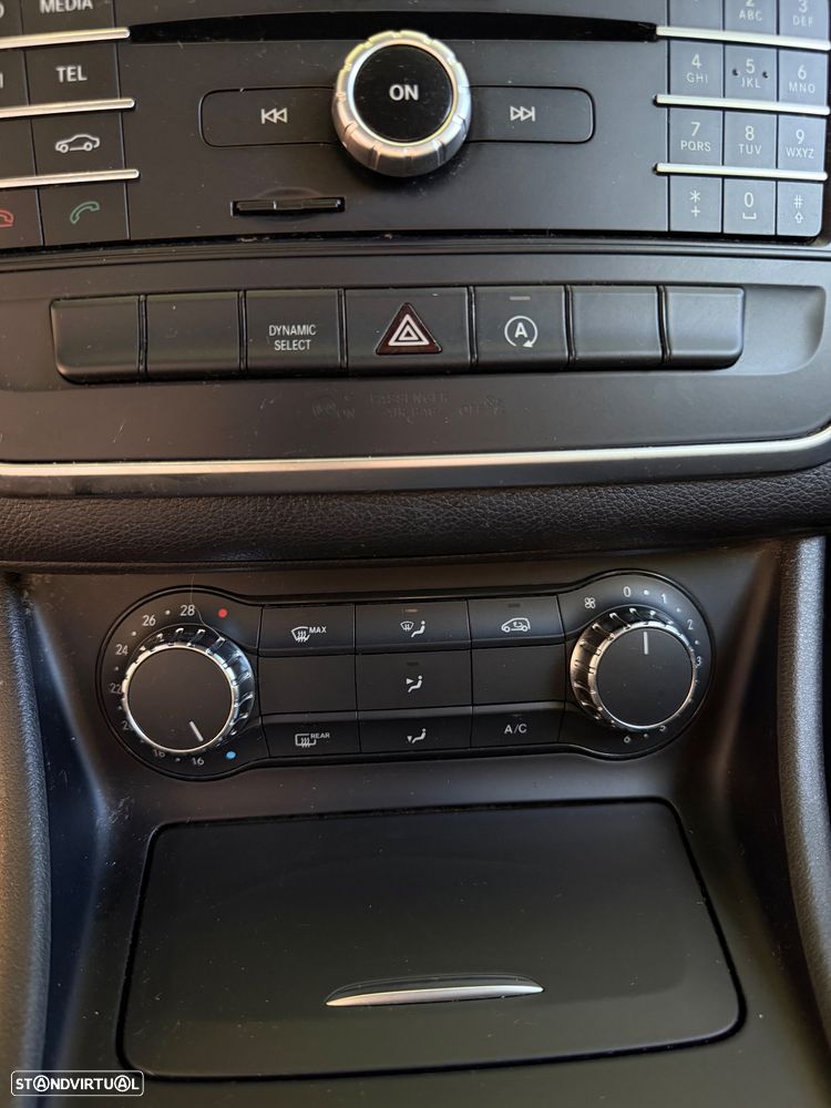 Mercedes-Benz GLA 180 (CDI) d 7G-DCT Urban - 23