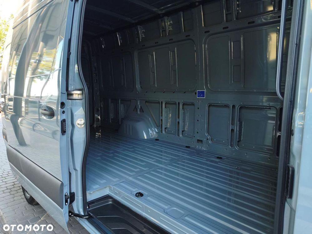 Mercedes-Benz Sprinter - 7