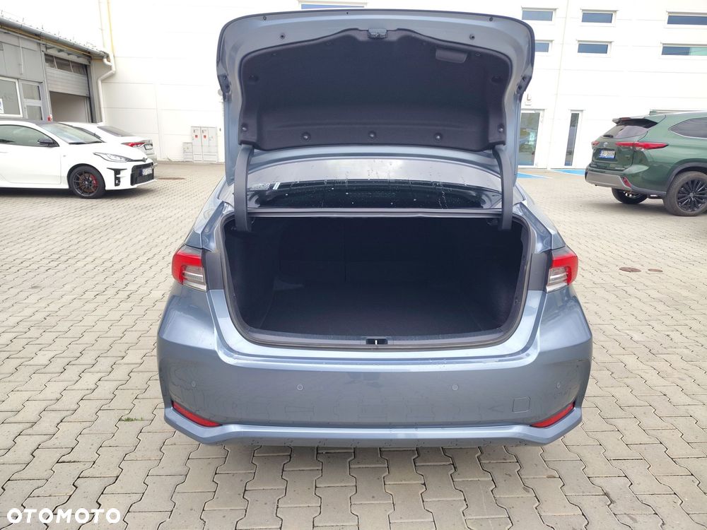 Toyota Corolla 1.8 Hybrid Executive - 14