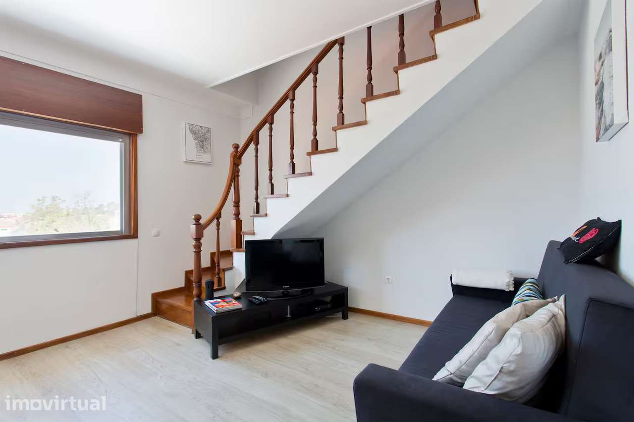 Apartamento Duplex T1 - Grande imagem: 3/23