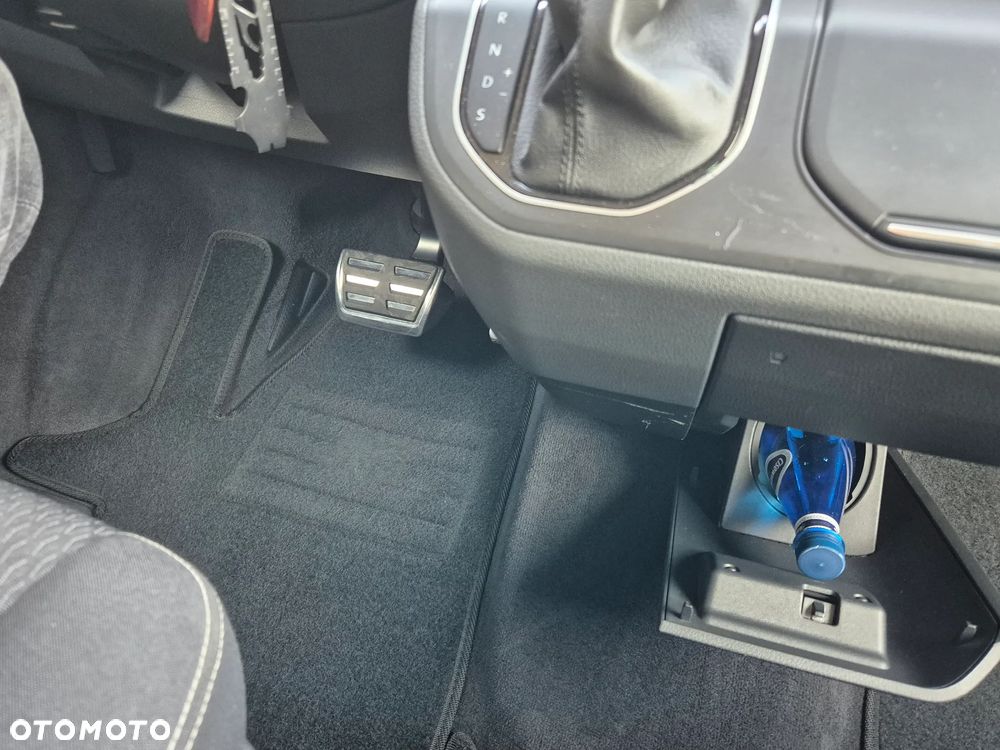 Volkswagen Multivan 2.0 TDI L1 Business DSG - 12