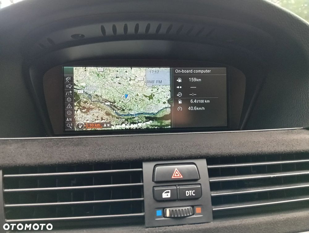 BMW Seria 3 318d DPF Touring - 31