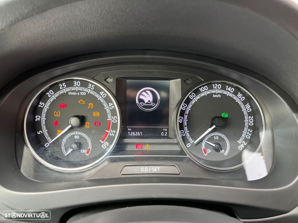 Skoda Rapid Spaceback - 14