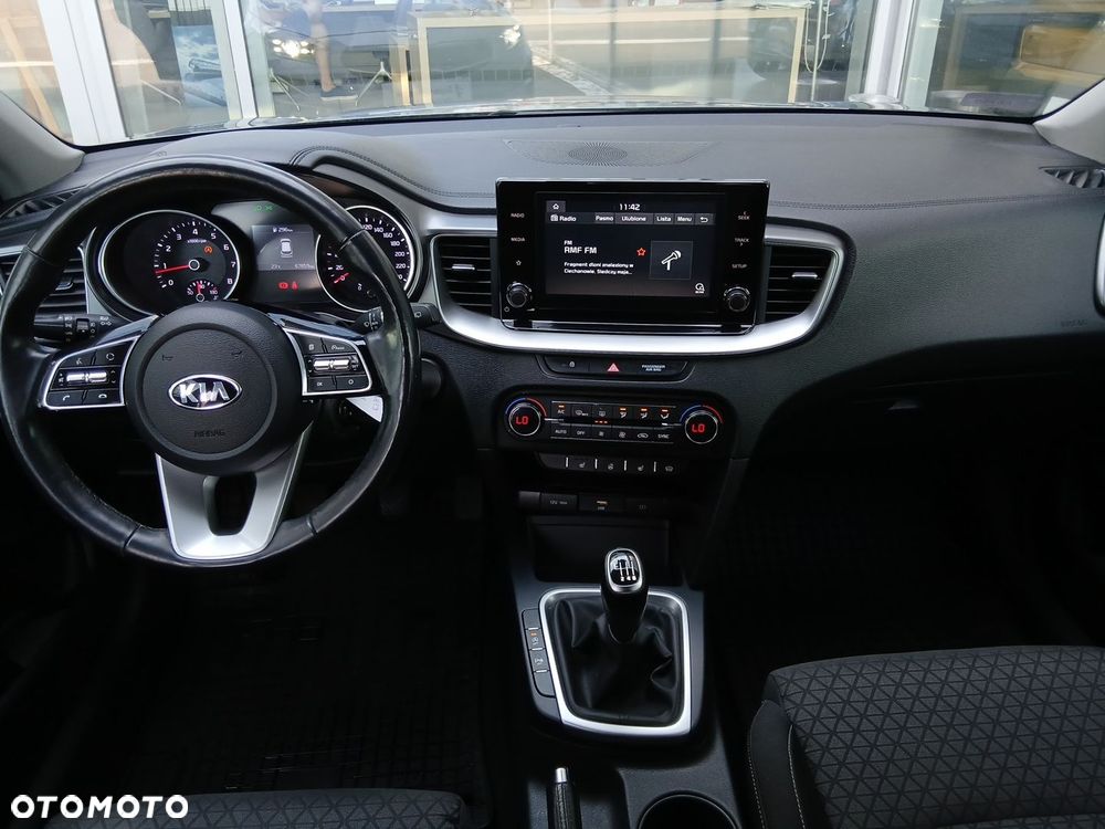 Kia XCeed 1.4 T-GDI M - 22