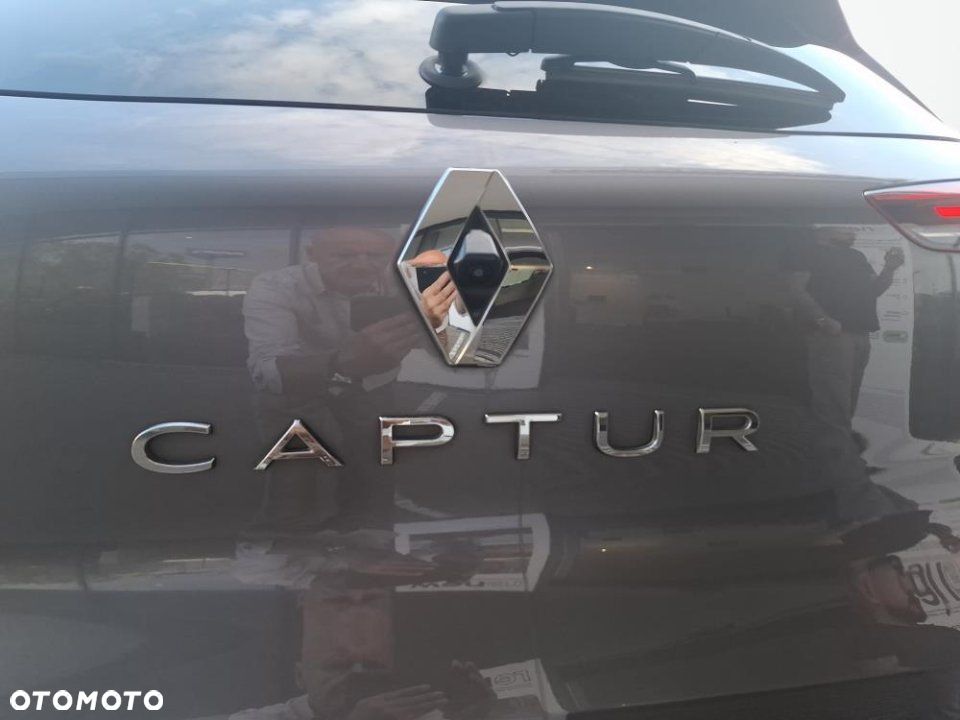 Renault Captur - 23
