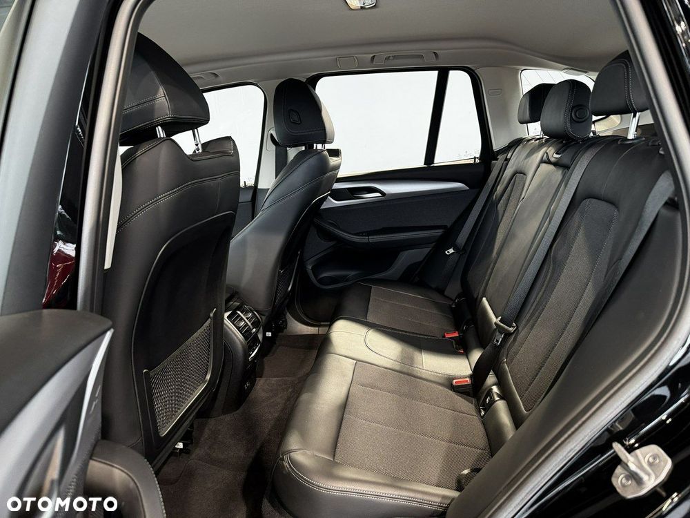BMW X3 - 16