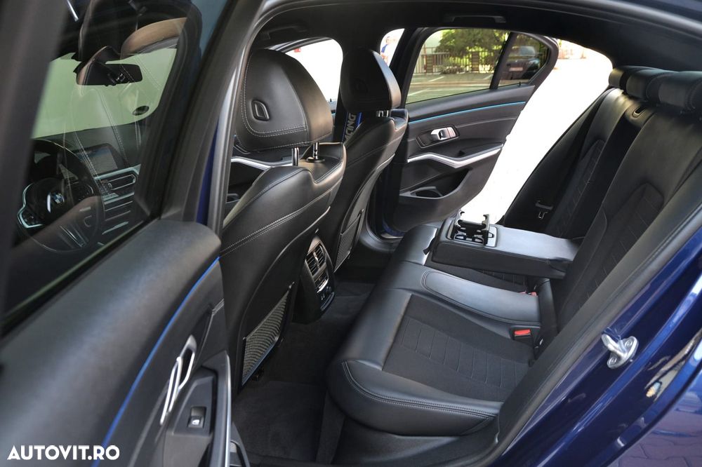 BMW Seria 3 320d Aut. - 9