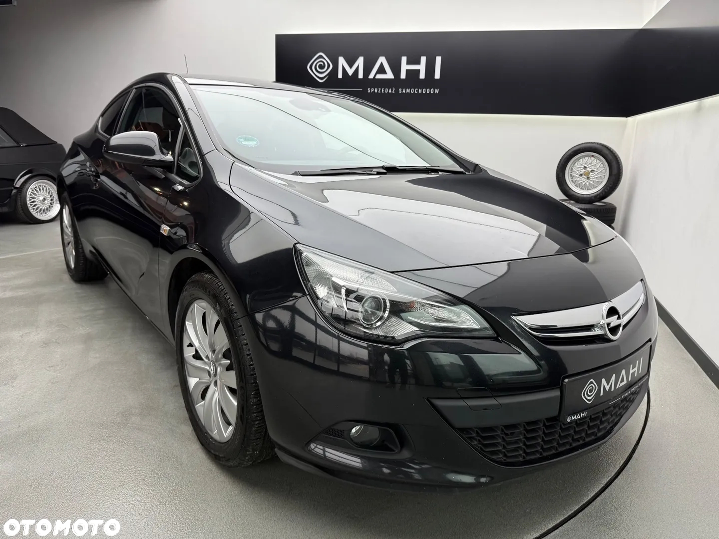 Opel Astra GTC 1.4 Turbo - 2