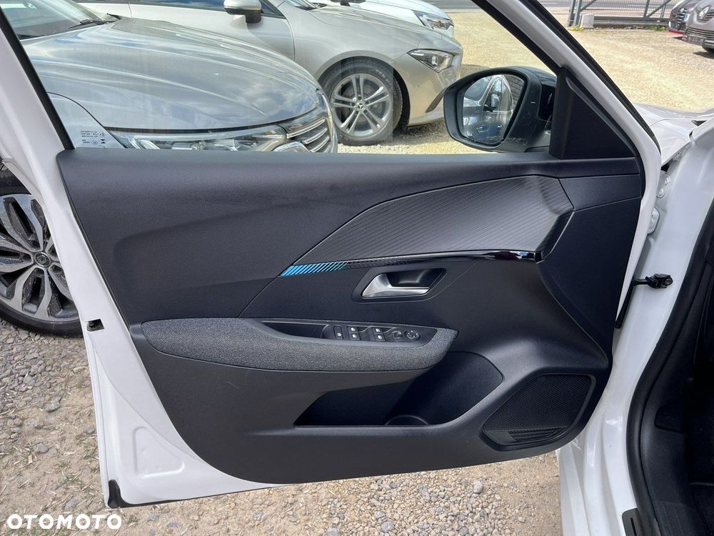 Peugeot 208 - 20