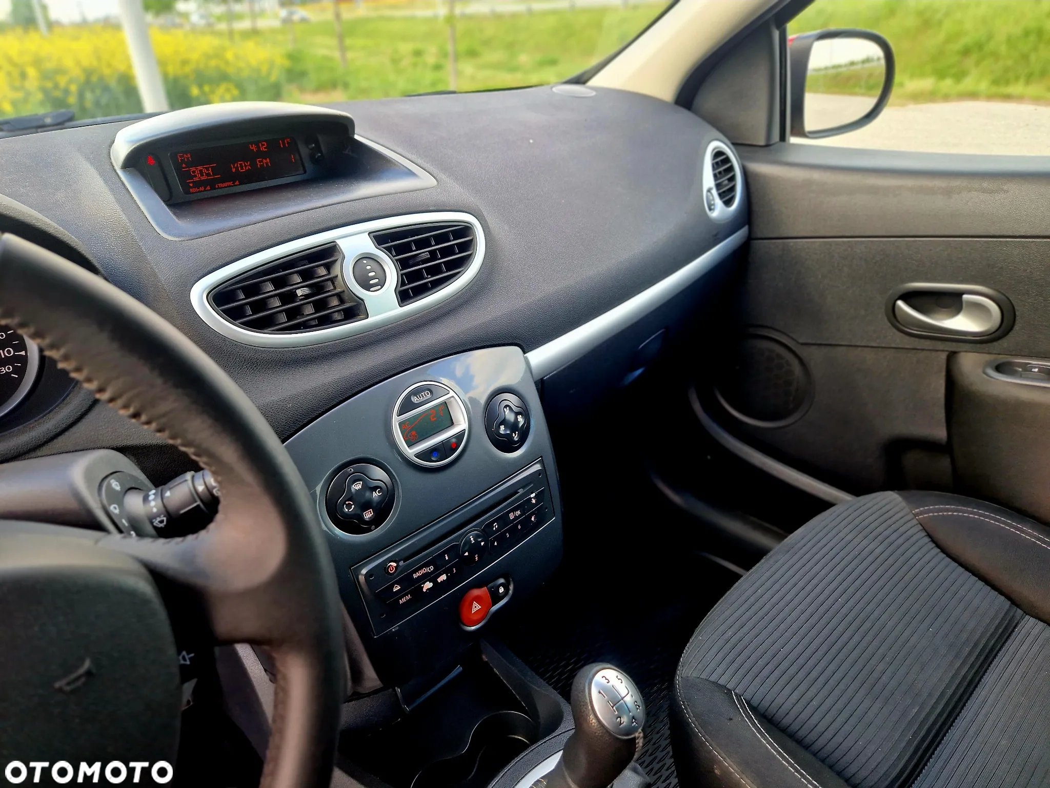 Renault Clio - 20