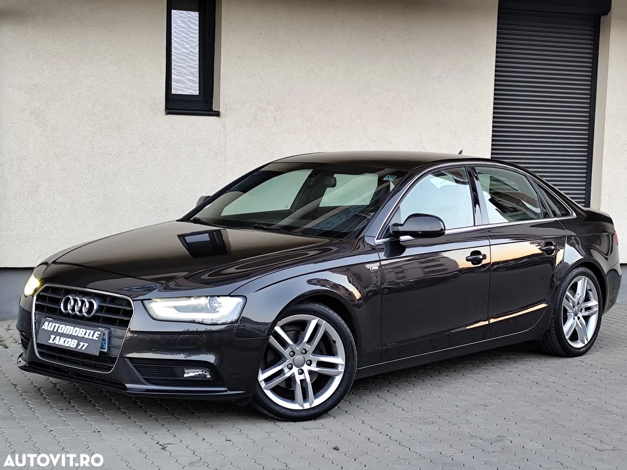 Audi A4 - 1