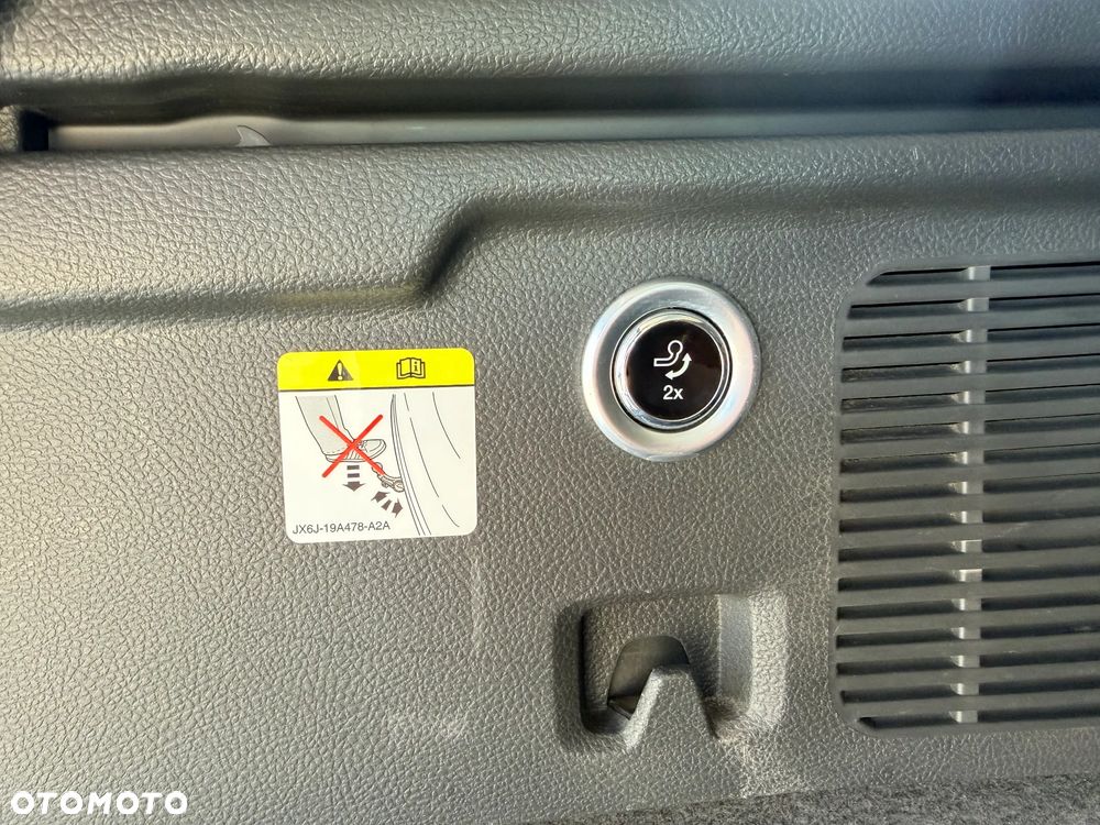 Ford Mondeo 2.0 EcoBlue Titanium - 26